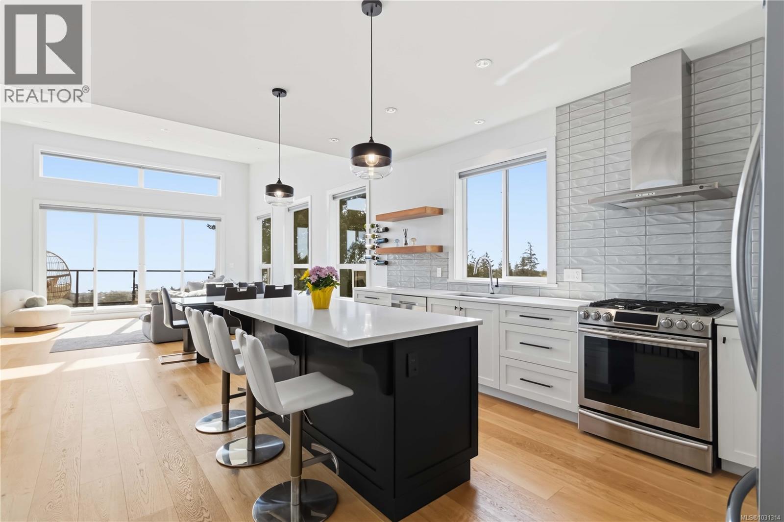 533 Gurunank Lane, Colwood