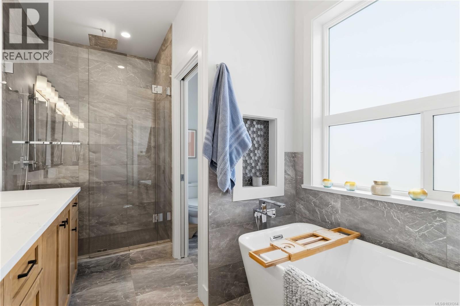 533 Gurunank Lane, Colwood