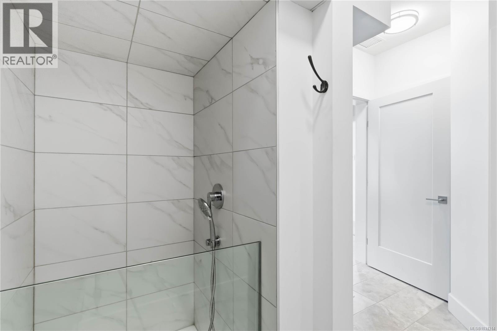 533 Gurunank Lane, Colwood