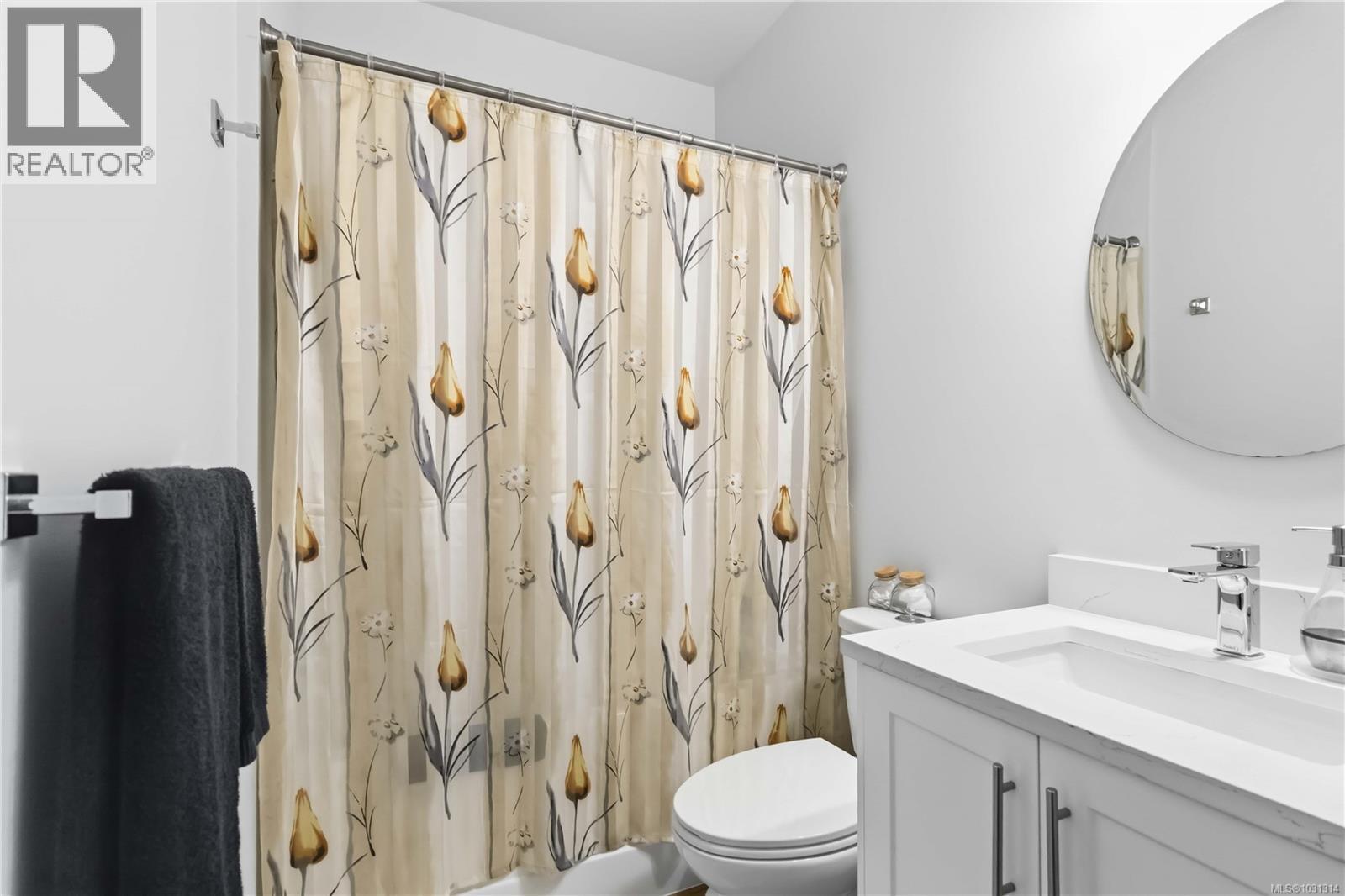 533 Gurunank Lane, Colwood