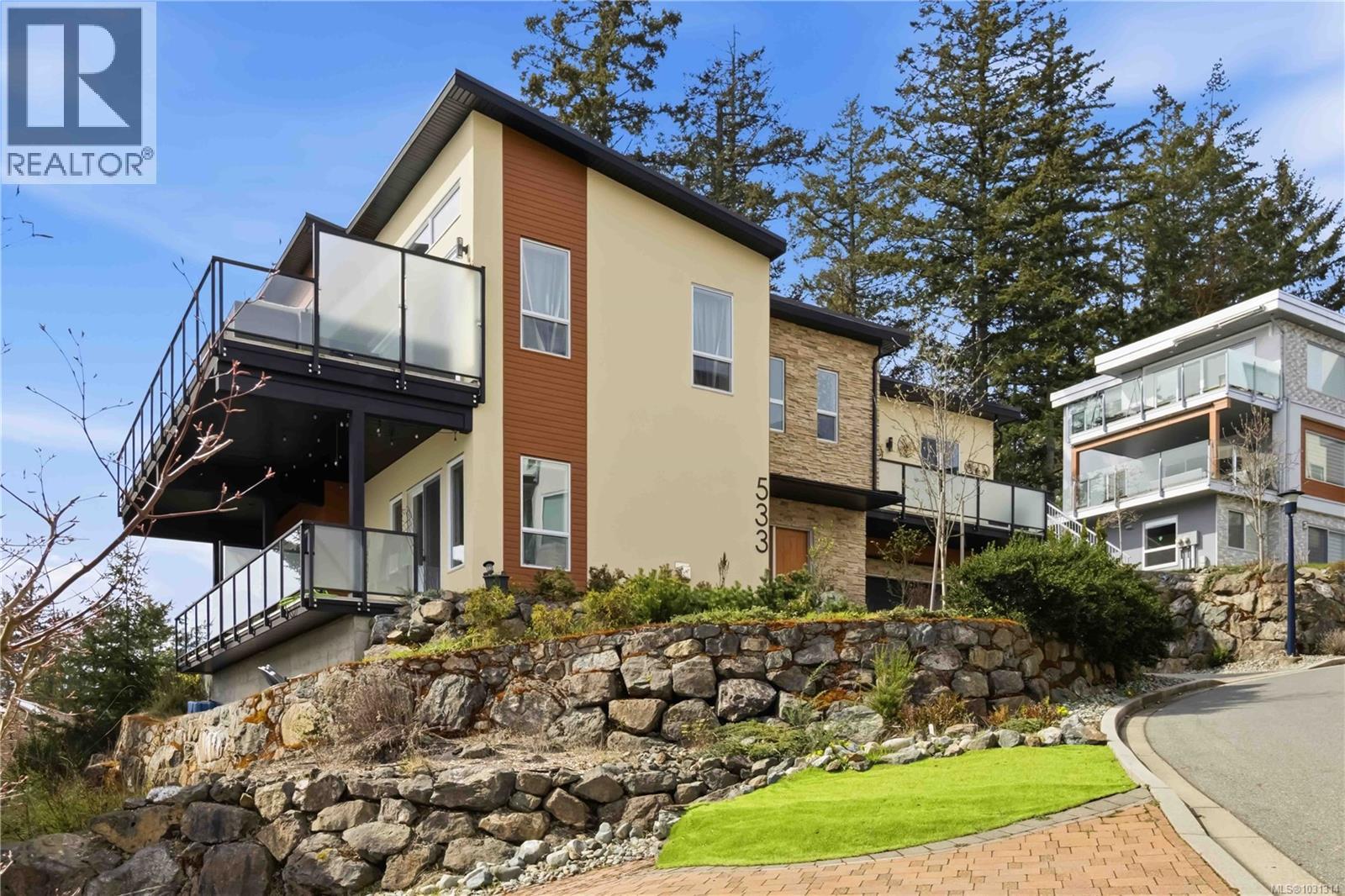 533 Gurunank Lane, Colwood