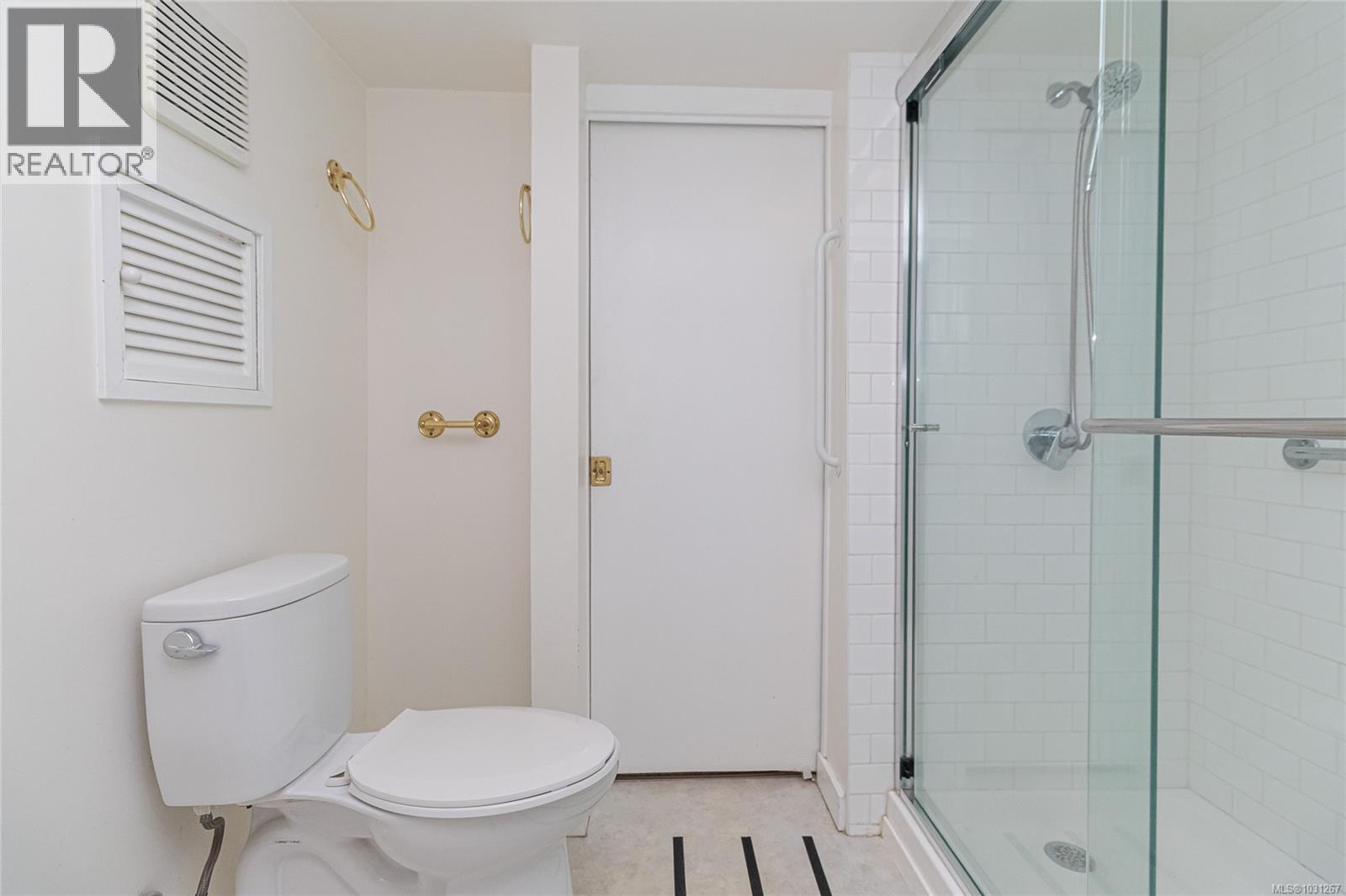 3777 Craigmillar Ave - 13