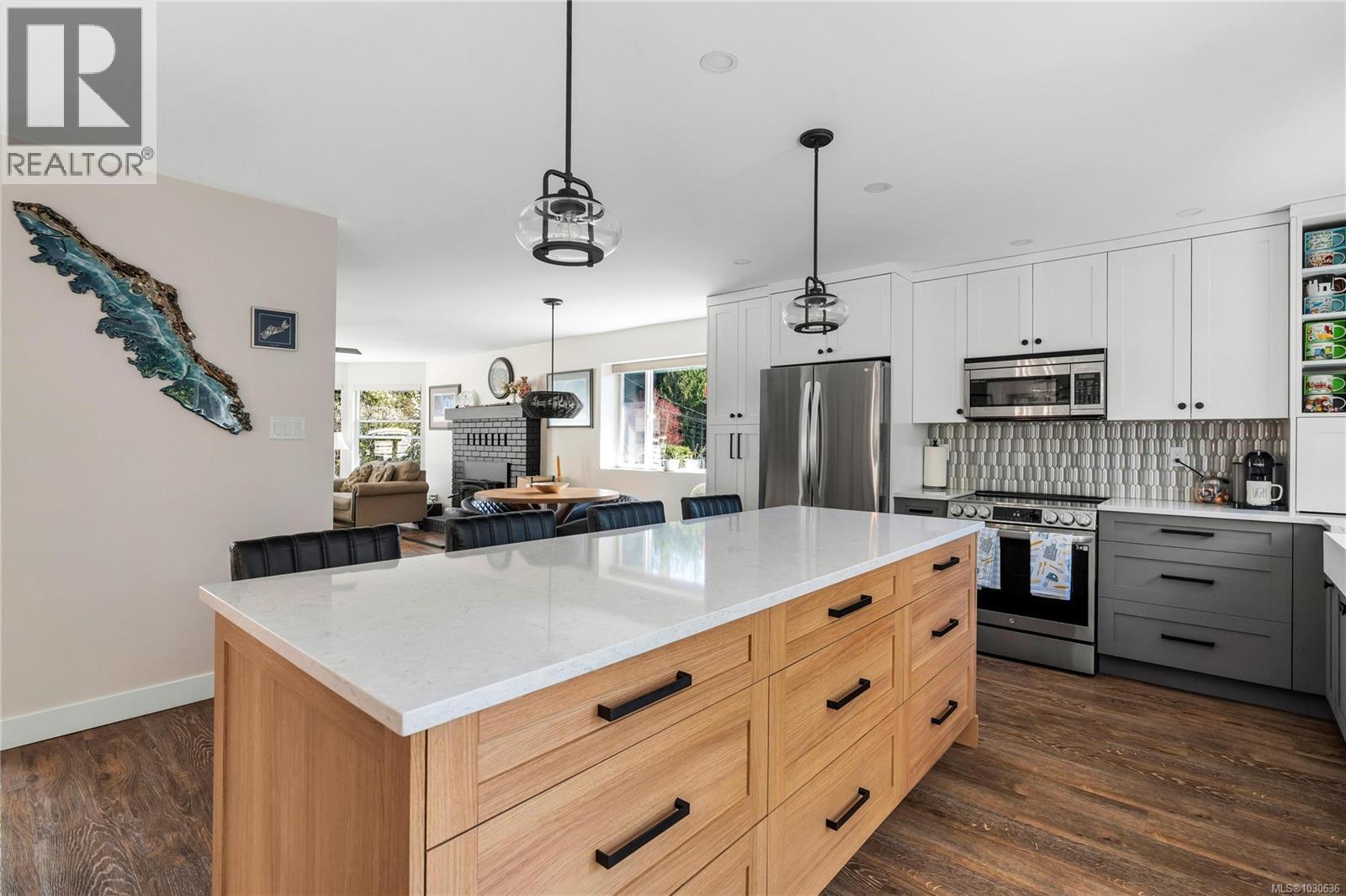 2161 McKean Rd, Shawnigan Lake