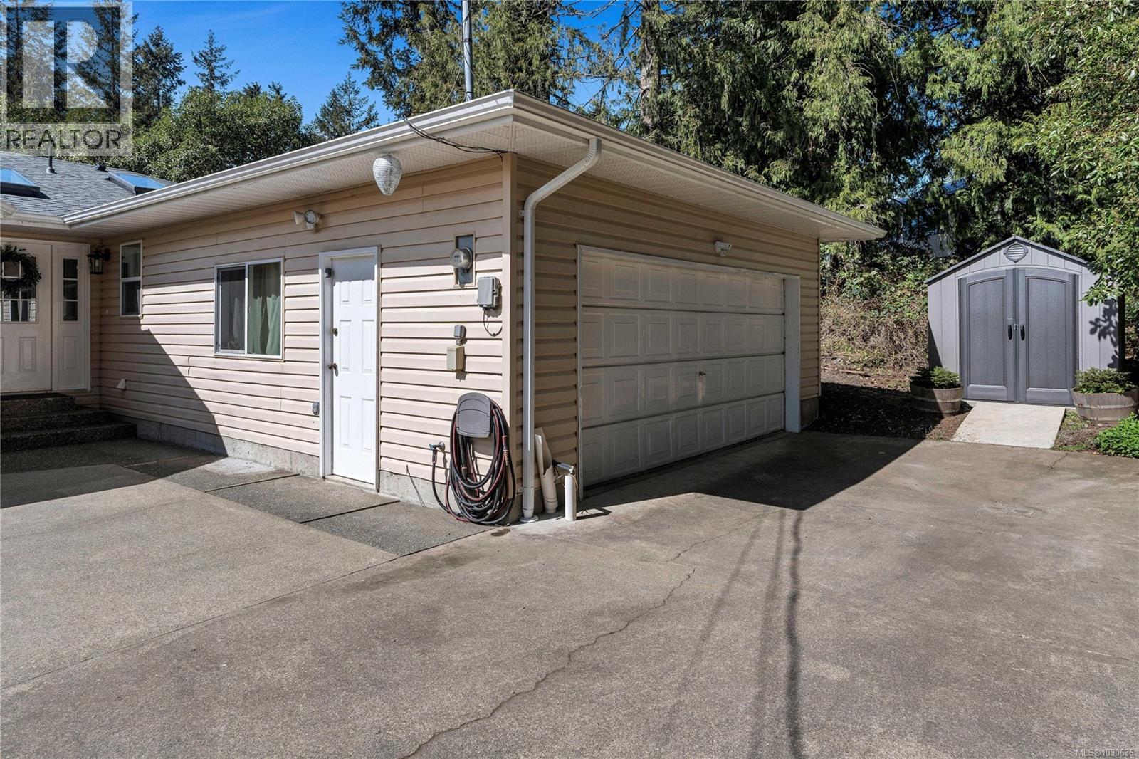 2161 McKean Rd, Shawnigan Lake