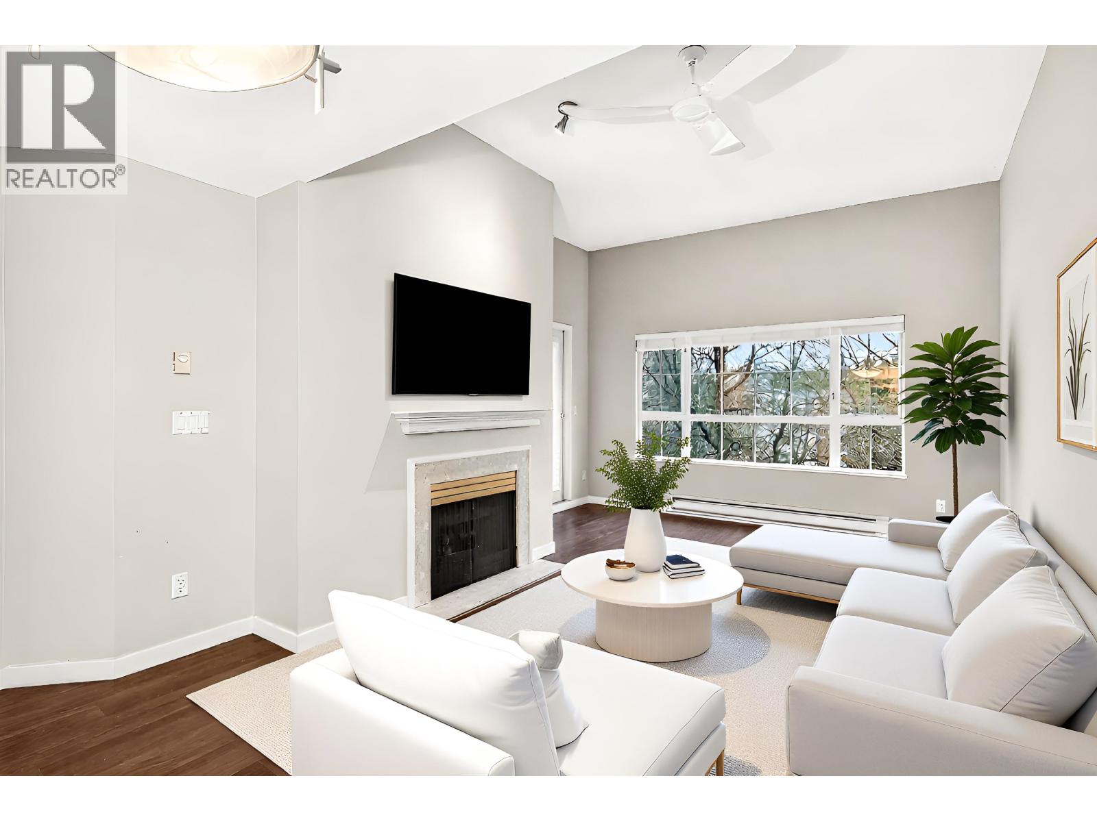 407 2970 PRINCESS CRESCENT, Coquitlam