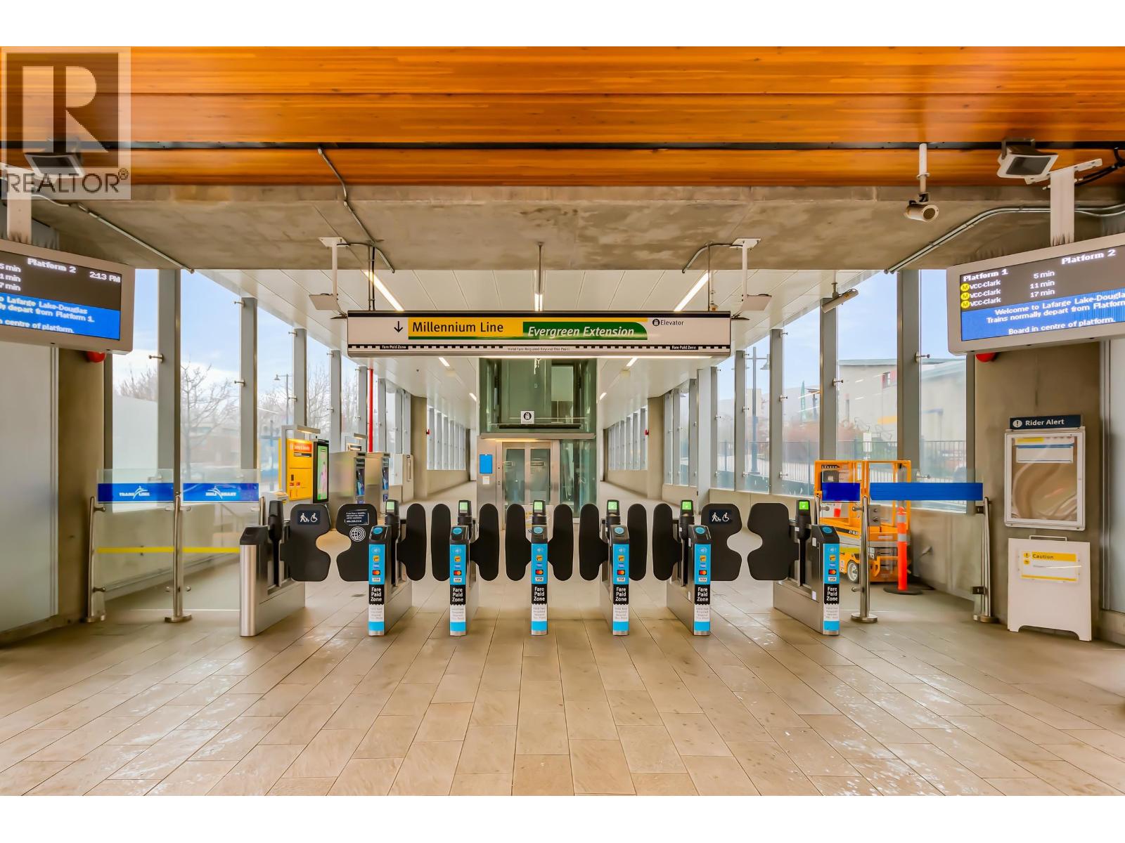 407 2970 PRINCESS CRESCENT, Coquitlam