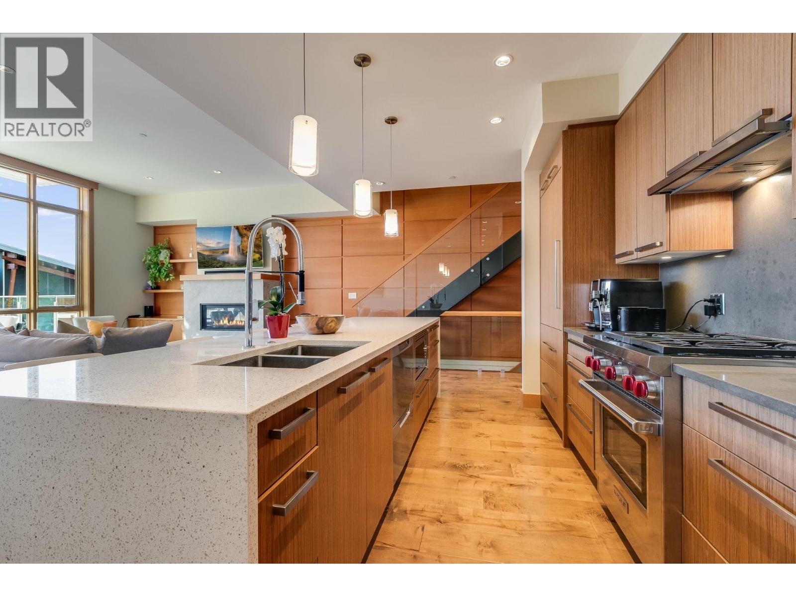 34 8400 ASHLEIGH MCIVOR DRIVE, Whistler