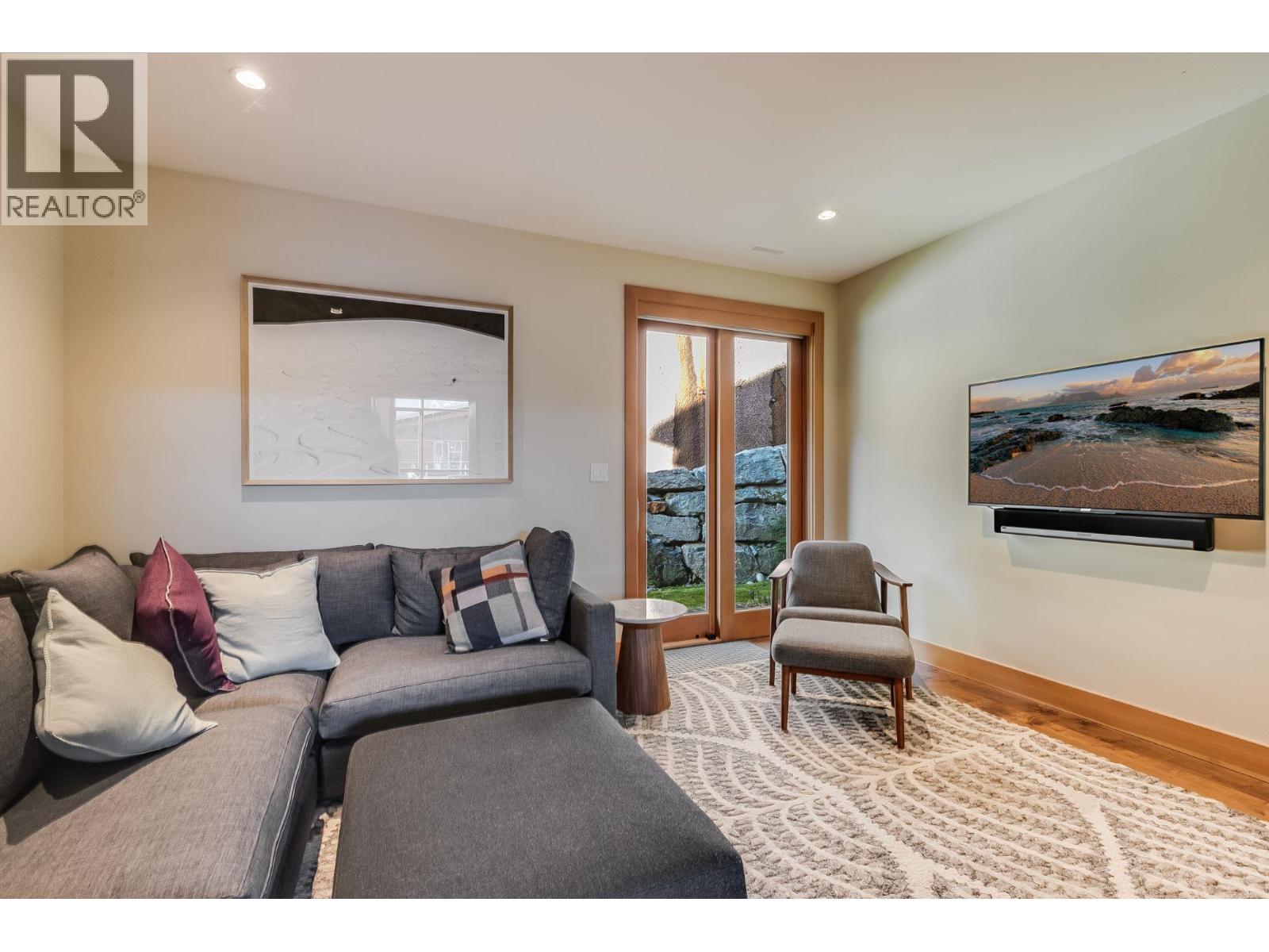 34 8400 ASHLEIGH MCIVOR DRIVE, Whistler