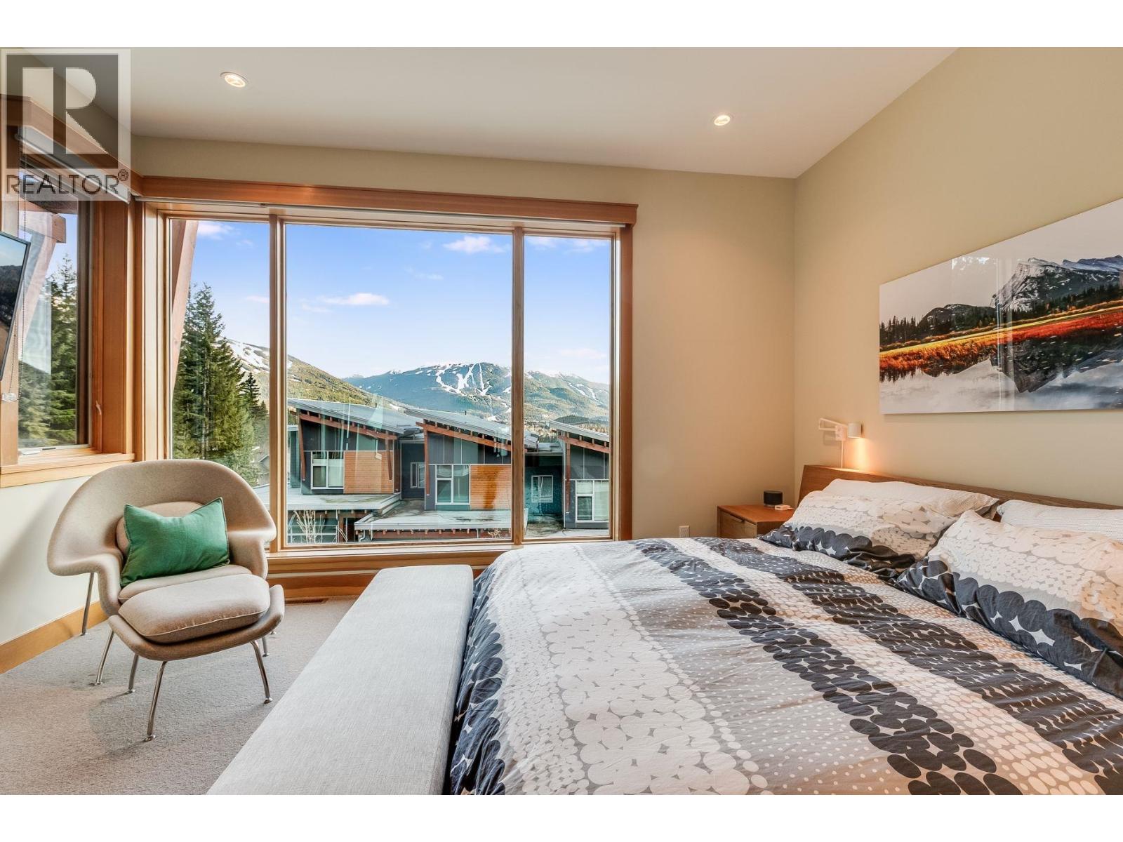 34 8400 ASHLEIGH MCIVOR DRIVE, Whistler