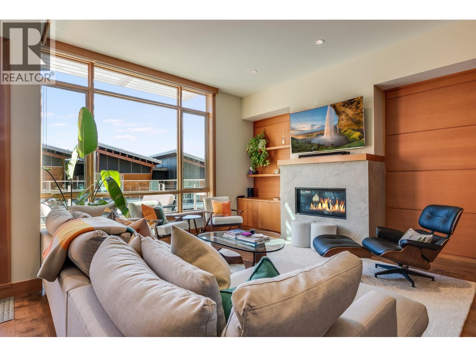 34 8400 ASHLEIGH MCIVOR DRIVE, Whistler