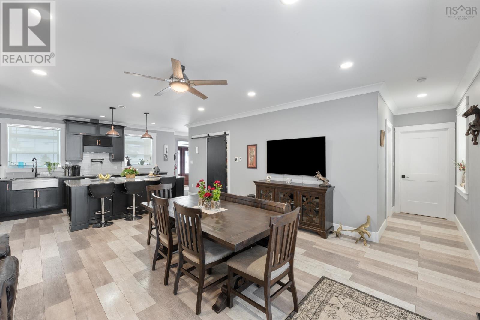 Property 36 of 40 of 3387 Highway 1