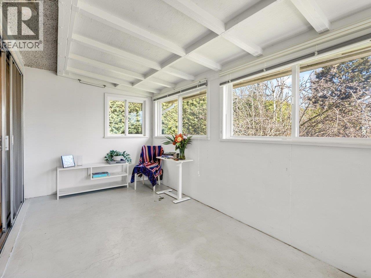 5090 59 STREET, Ladner