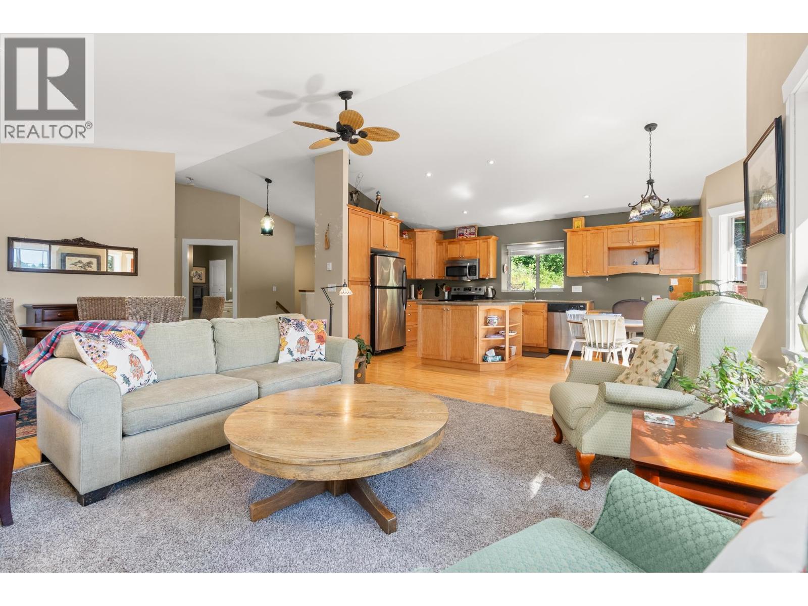 4371 FRANCIS PENINSULA ROAD, Madeira Park