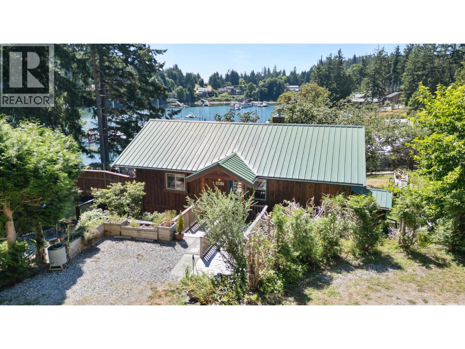 4371 FRANCIS PENINSULA ROAD, Madeira Park