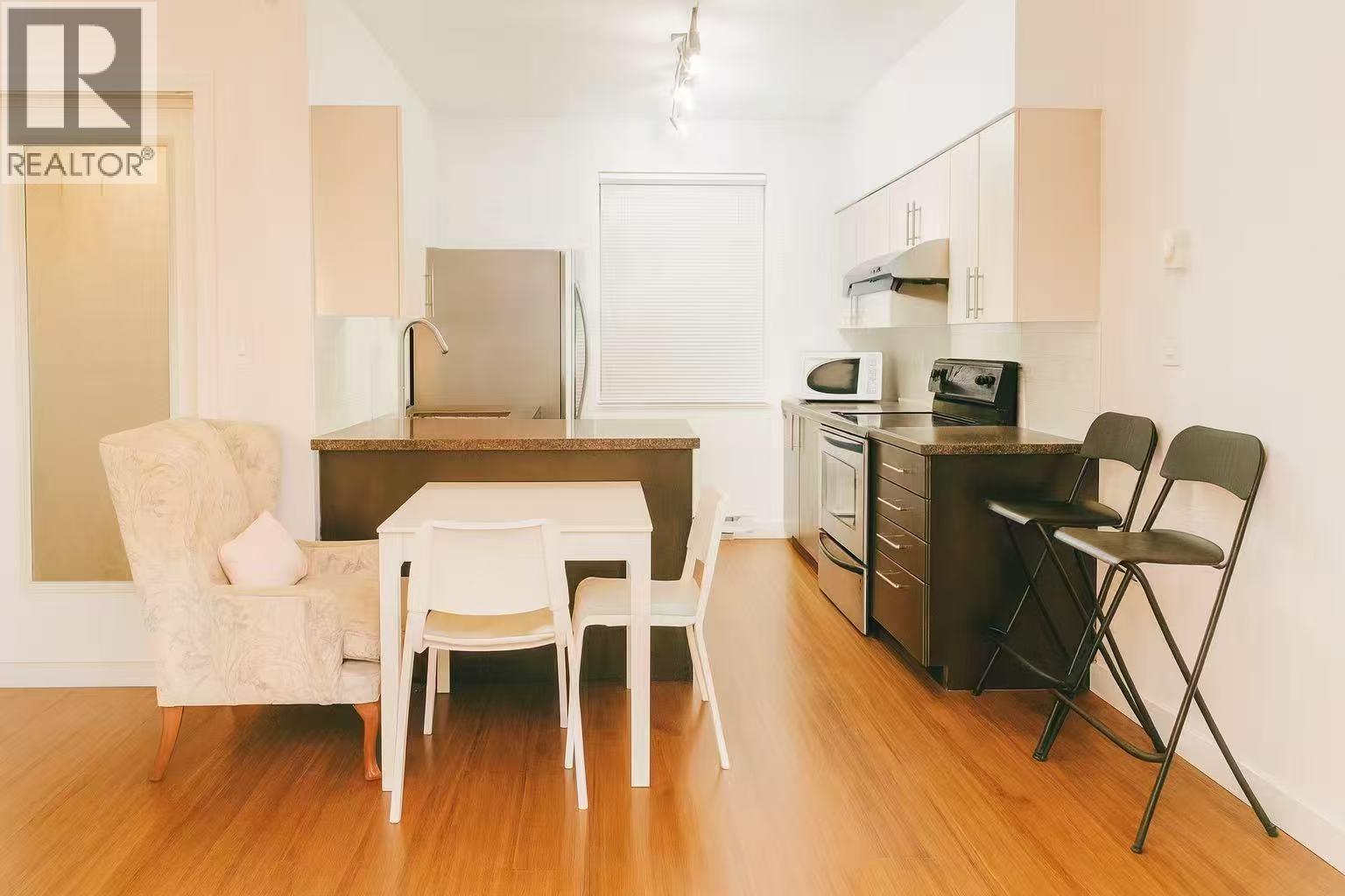 30X 5689 KINGS ROAD, Vancouver