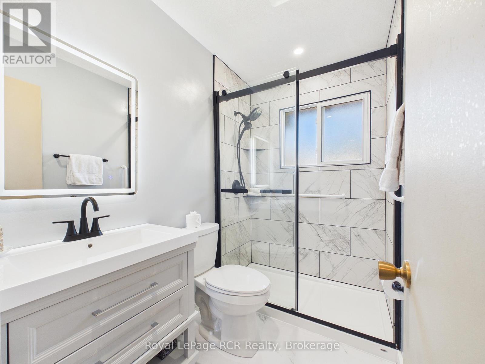 330 GLENN ROAD - 16