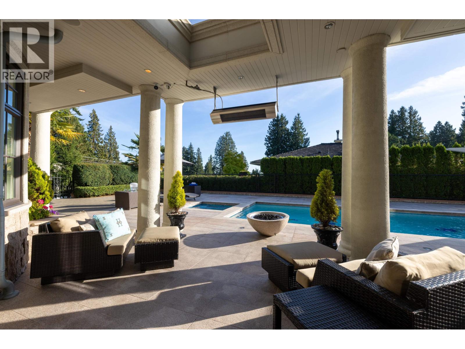 2912 MATHERS AVENUE, West Vancouver