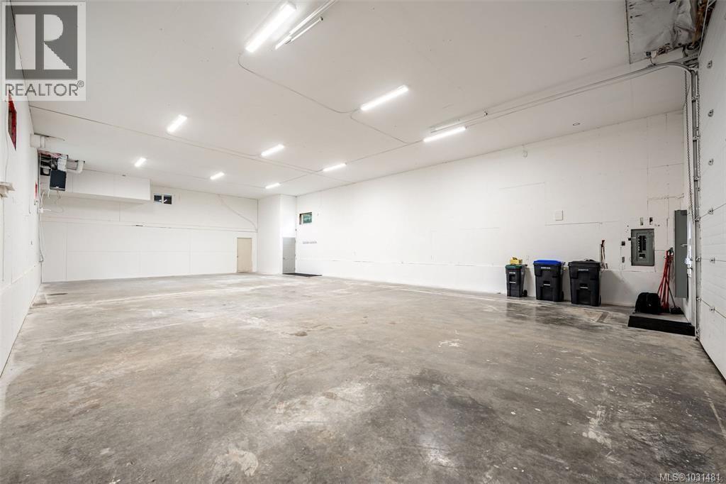 1890 PIERCE WAY - 40