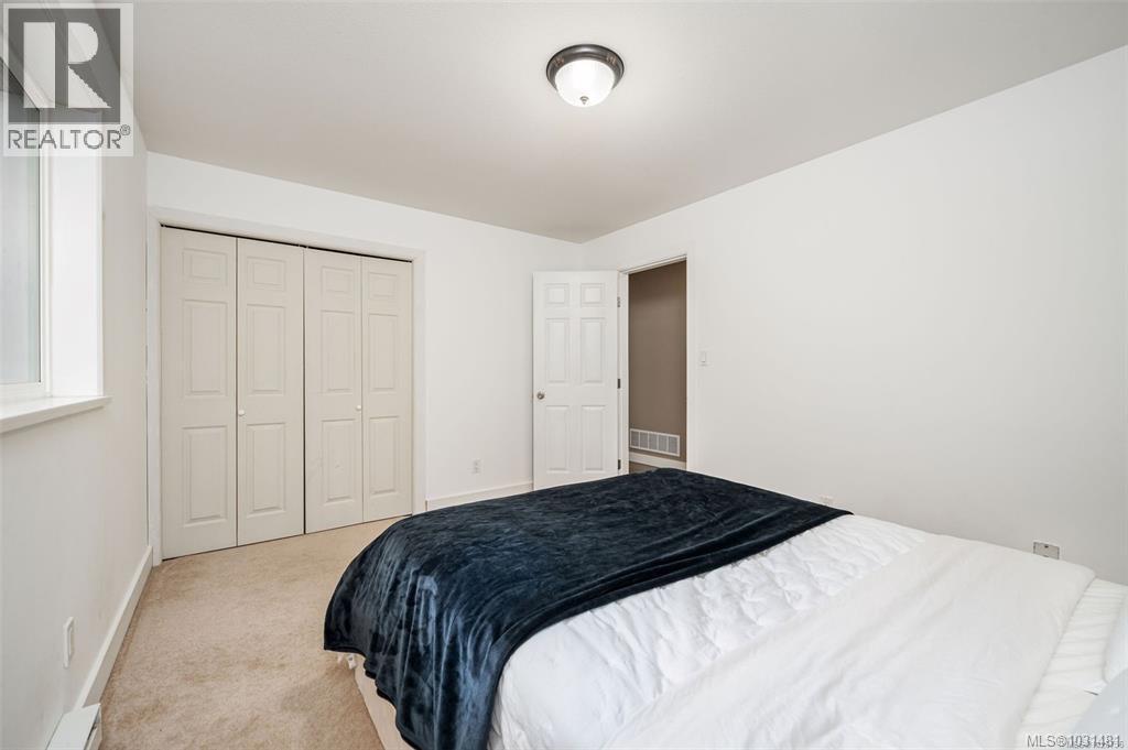 1890 PIERCE WAY - 30