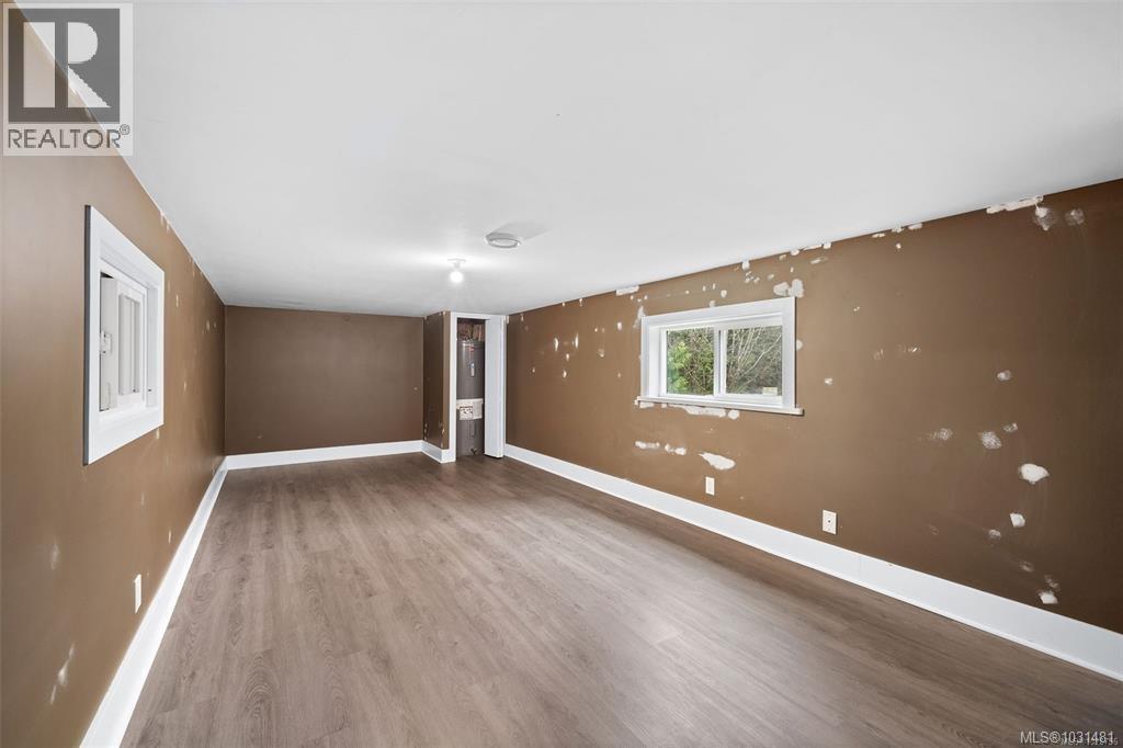 1890 PIERCE WAY - 36