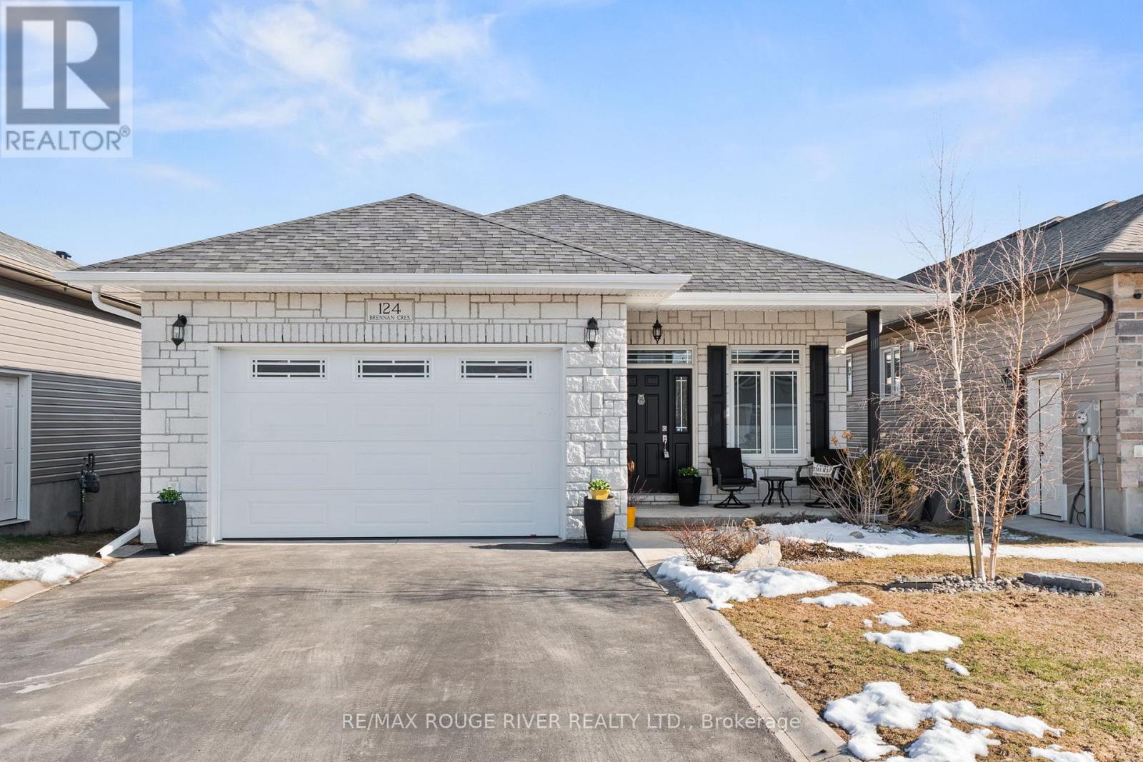 124 BRENNAN CRESCENT