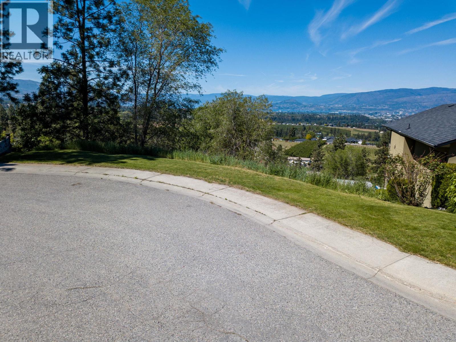  952 Ackerman Court, Kelowna