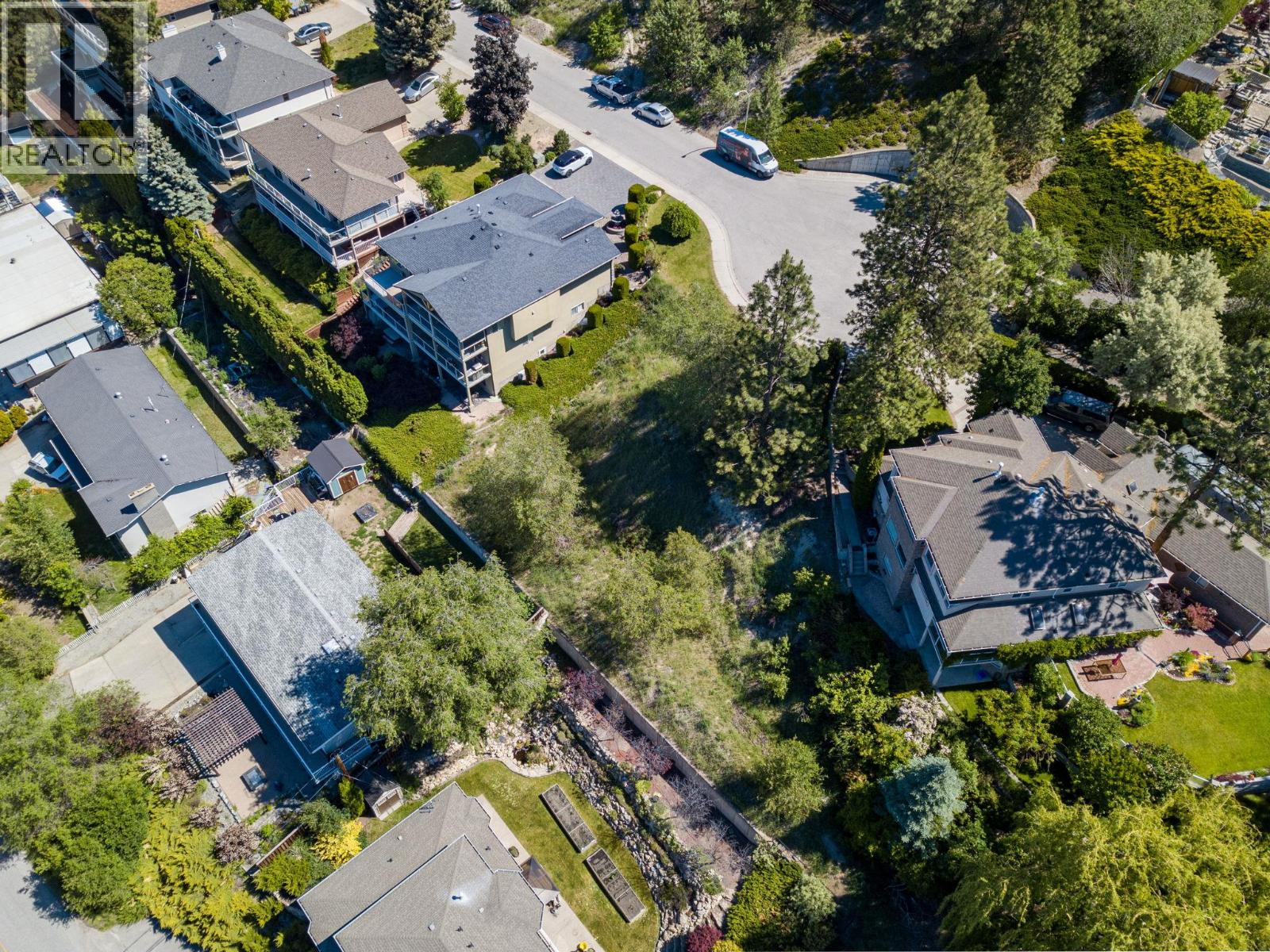  952 Ackerman Court, Kelowna