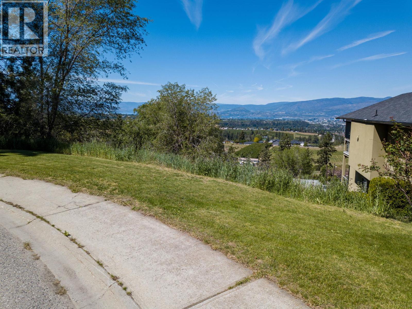  952 Ackerman Court, Kelowna