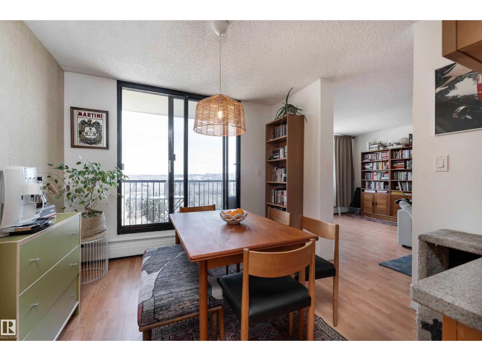 #805 9808 103 ST NW, Edmonton