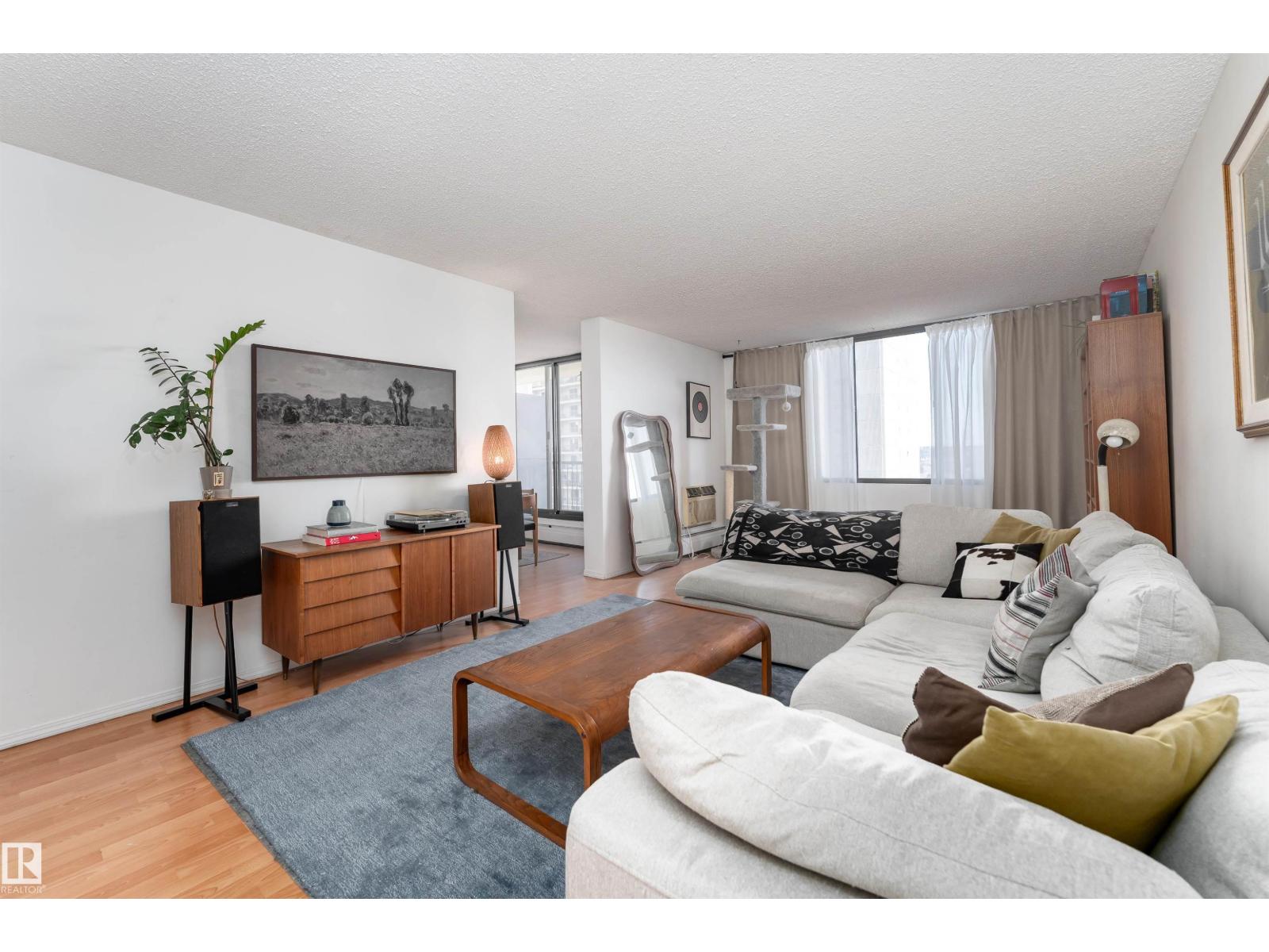 #805 9808 103 ST NW, Edmonton