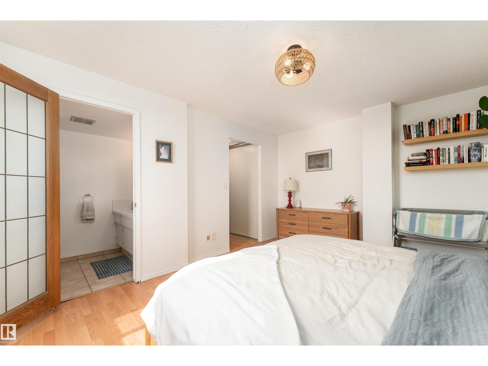 #805 9808 103 ST NW, Edmonton