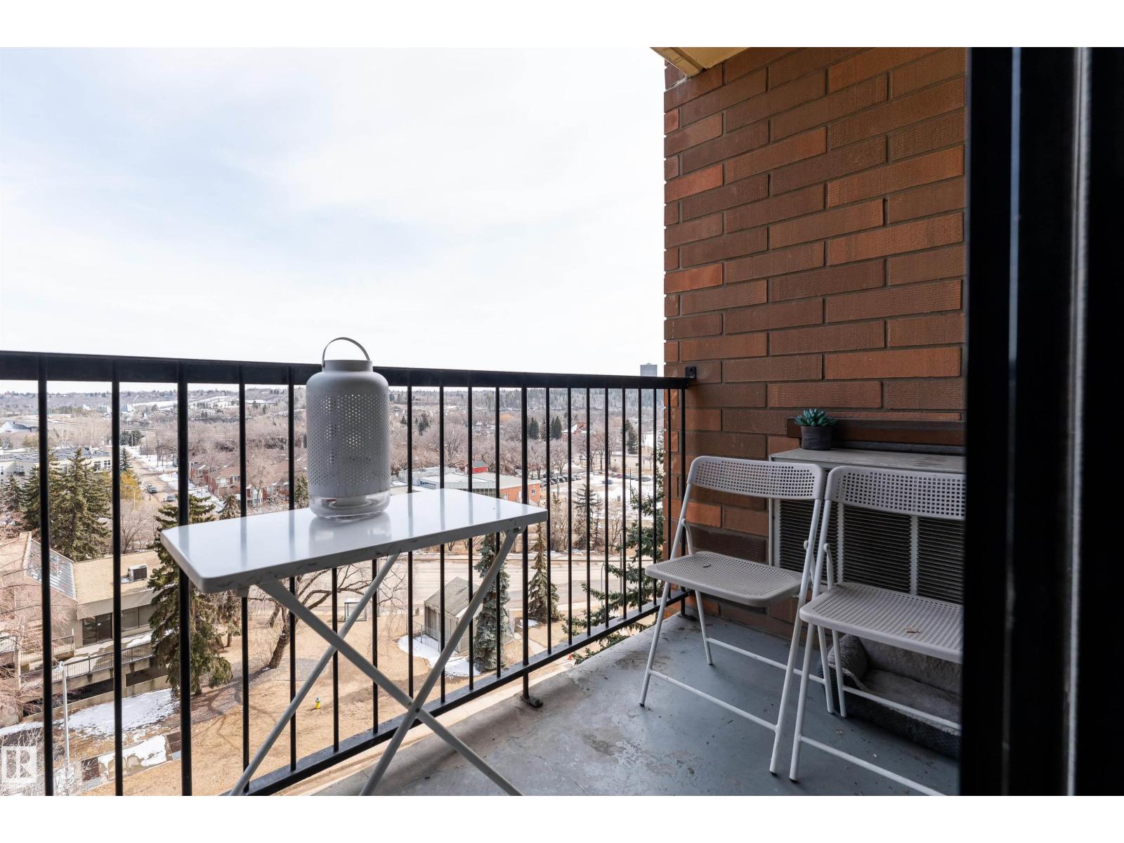 #805 9808 103 ST NW, Edmonton