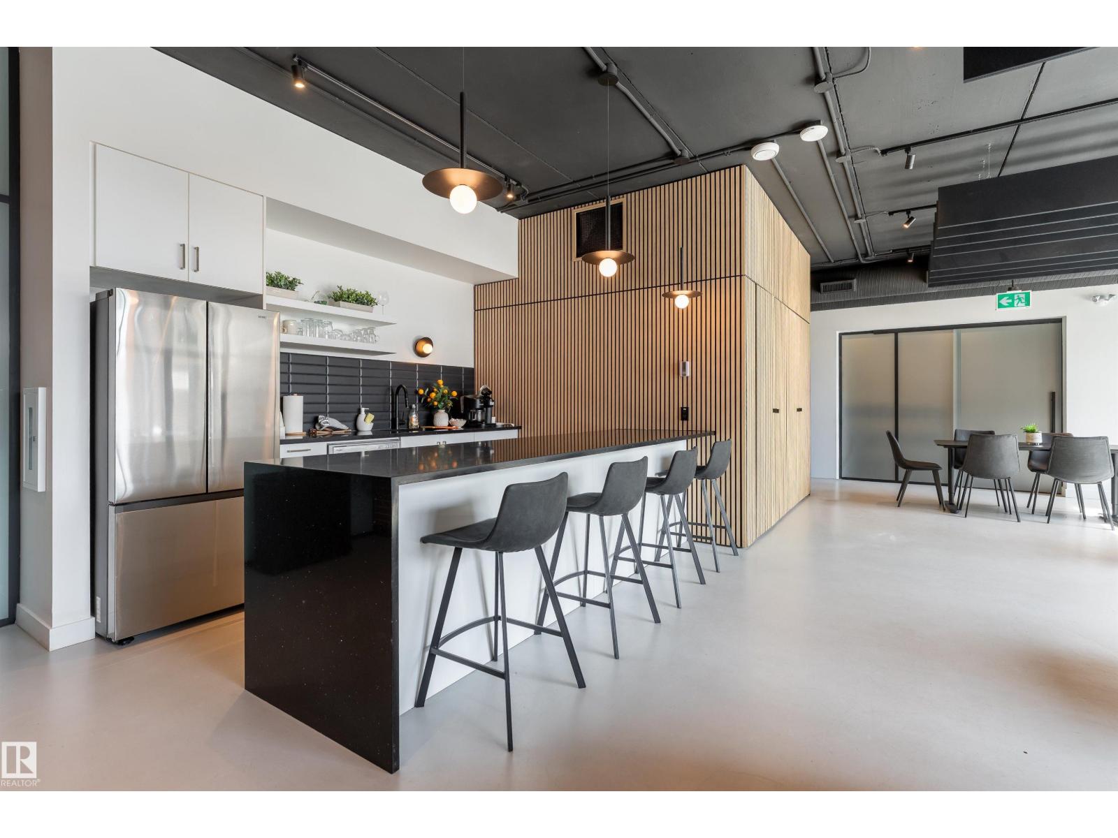 #805 9808 103 ST NW, Edmonton