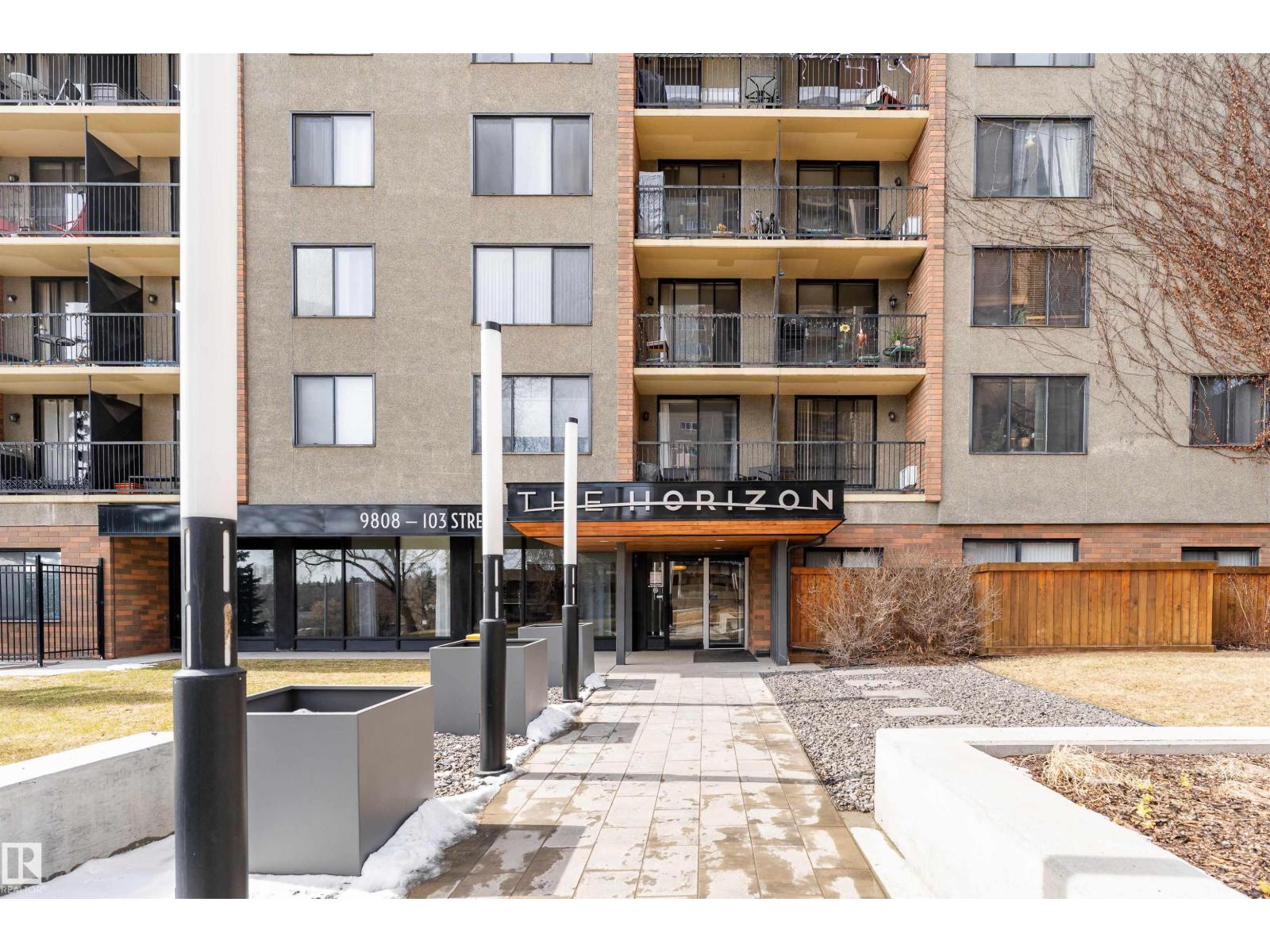 #805 9808 103 ST NW, Edmonton