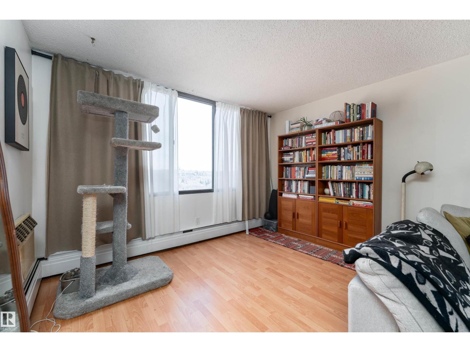 #805 9808 103 ST NW, Edmonton