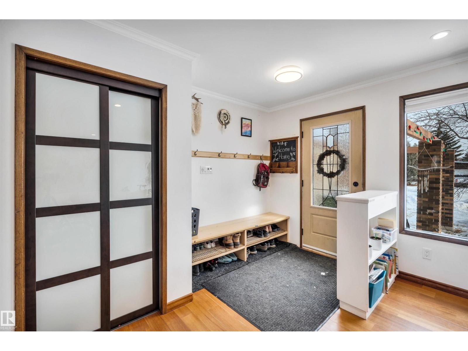 4208 89 ST NW NW, Edmonton