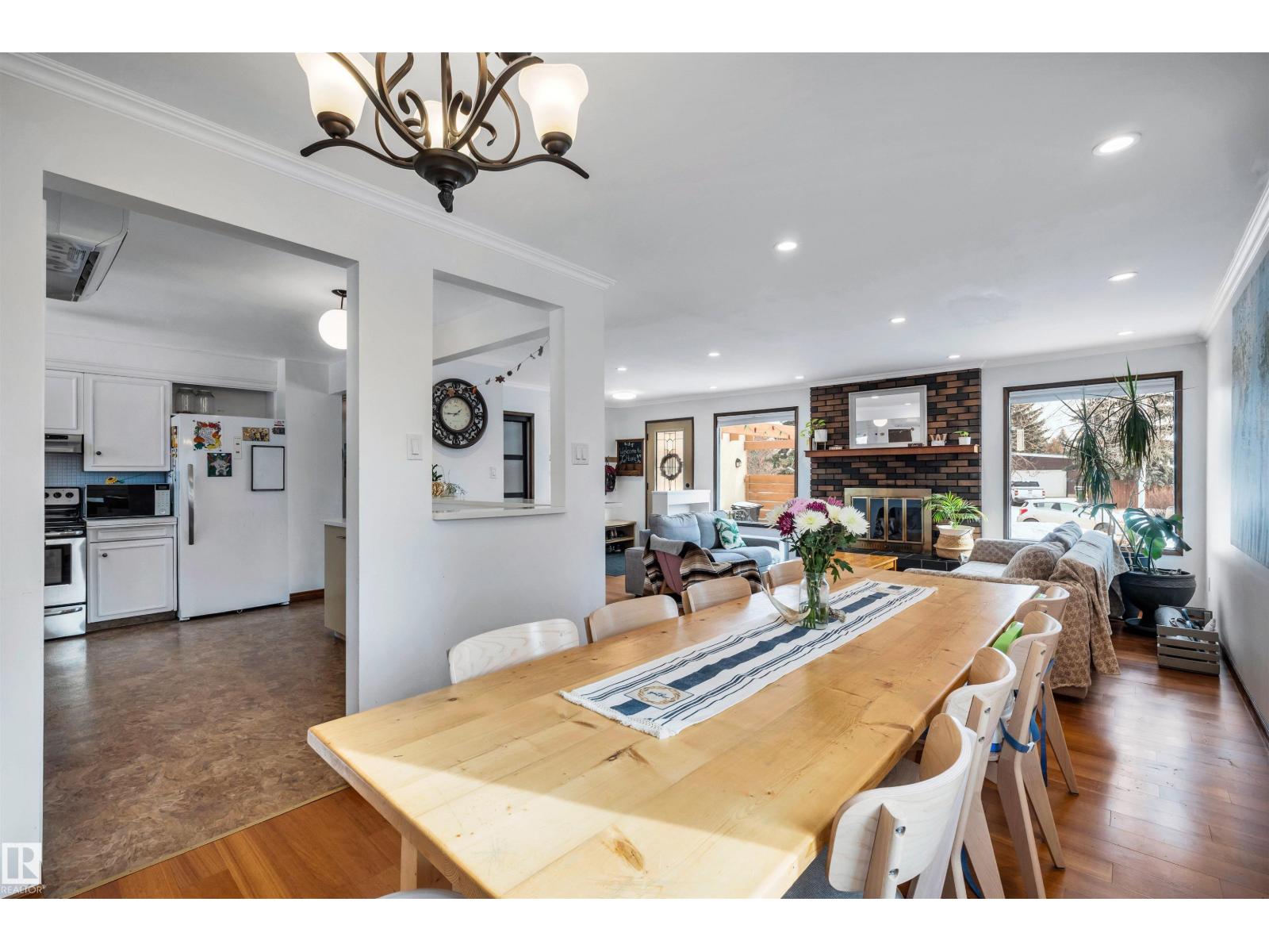 4208 89 ST NW NW, Edmonton