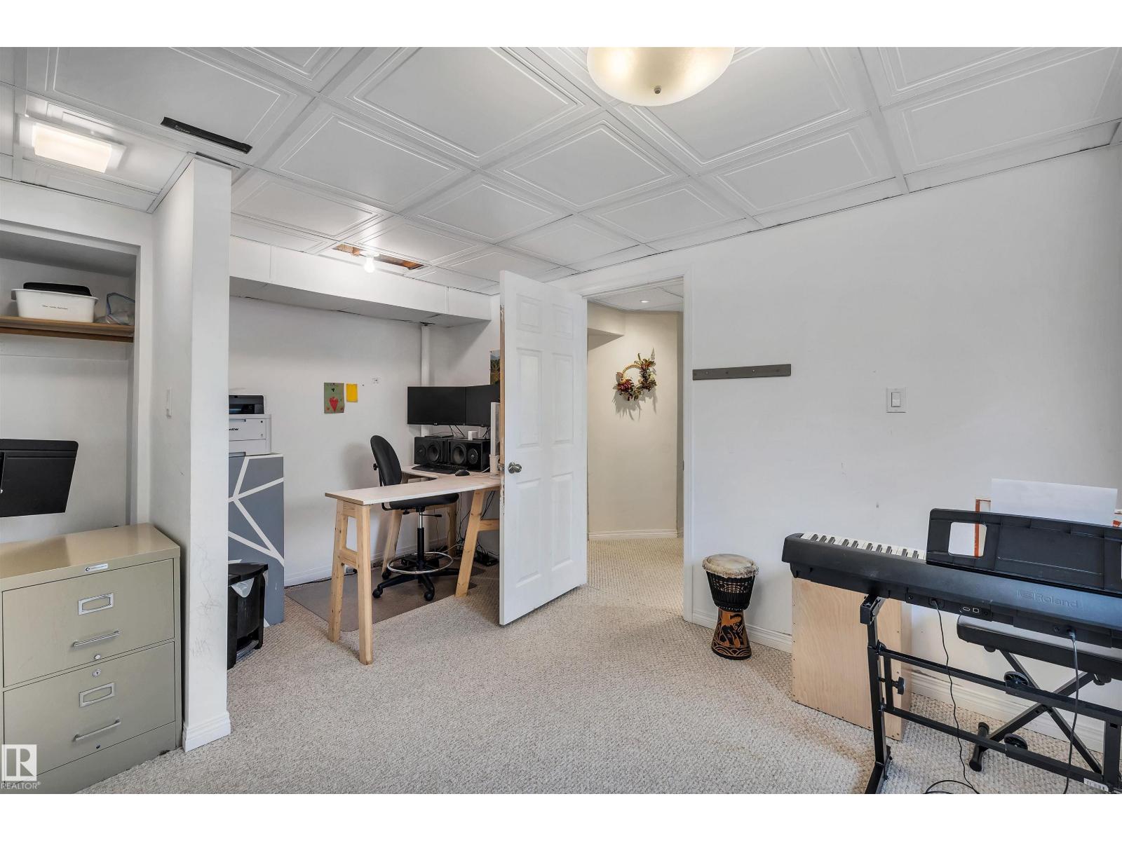 4208 89 ST NW NW, Edmonton