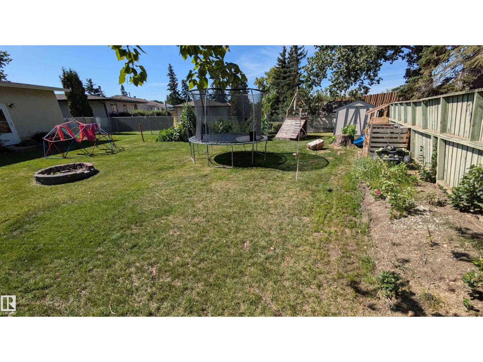 4208 89 ST NW NW, Edmonton