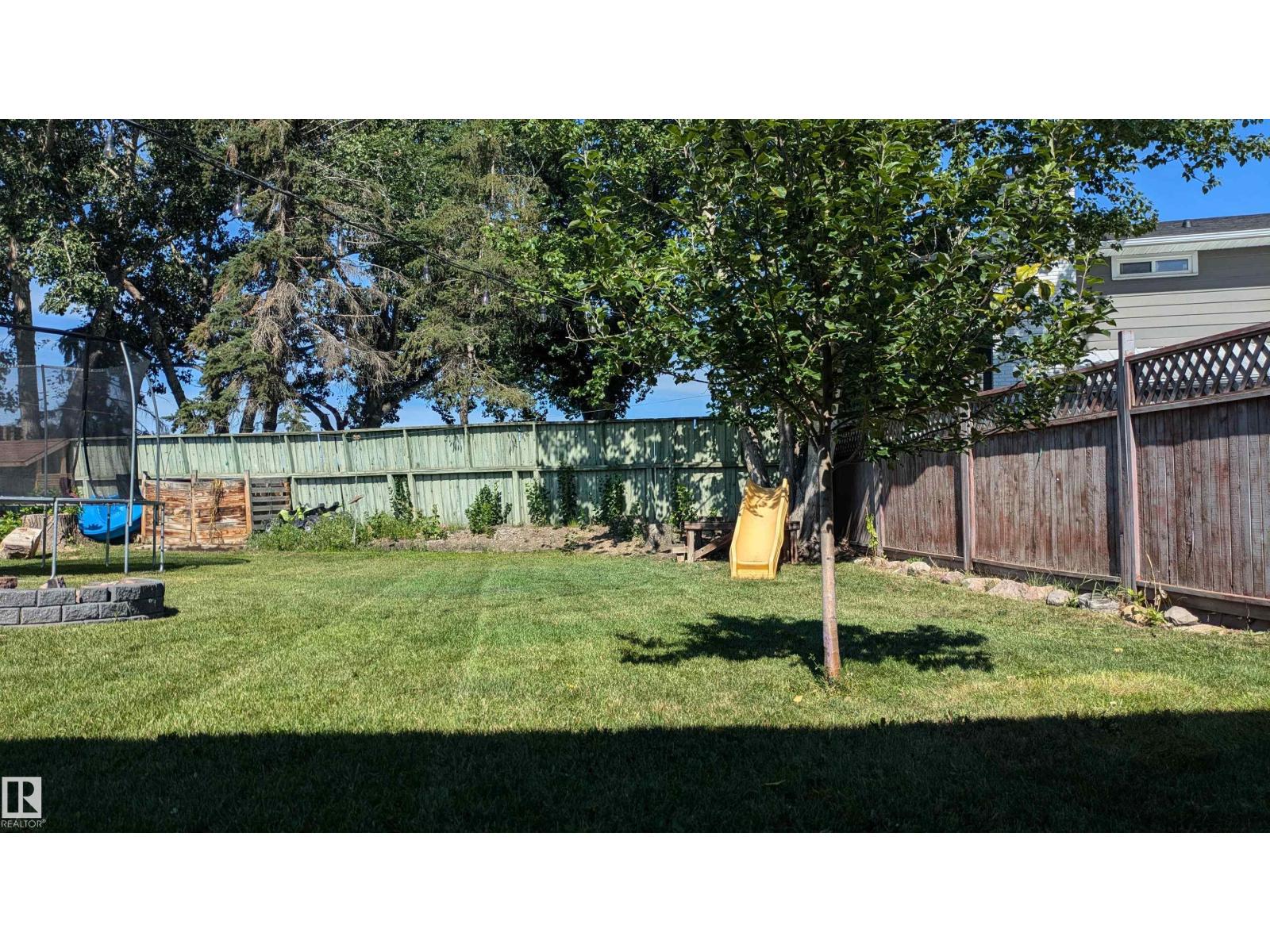 4208 89 ST NW NW, Edmonton