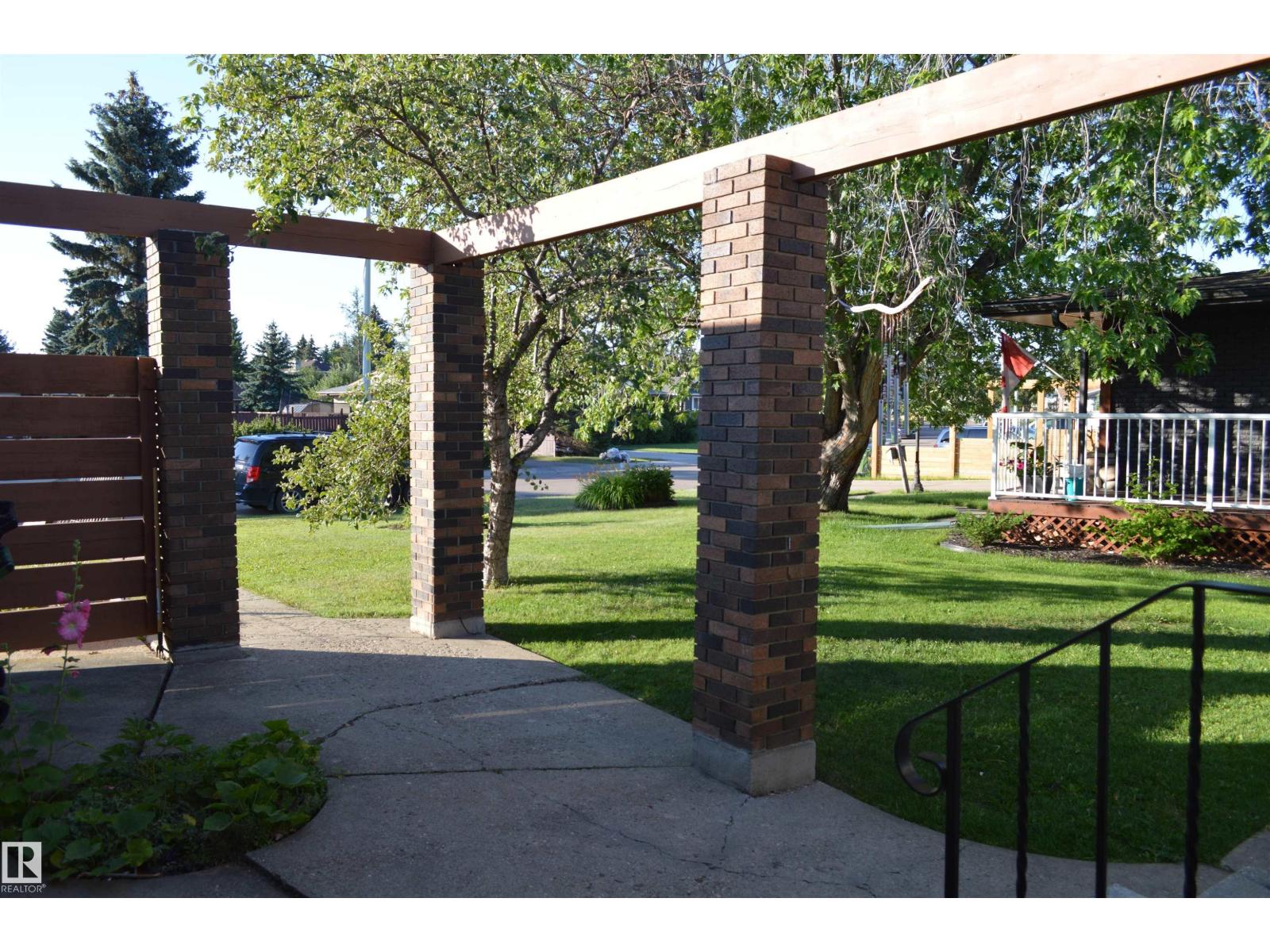 4208 89 ST NW NW, Edmonton