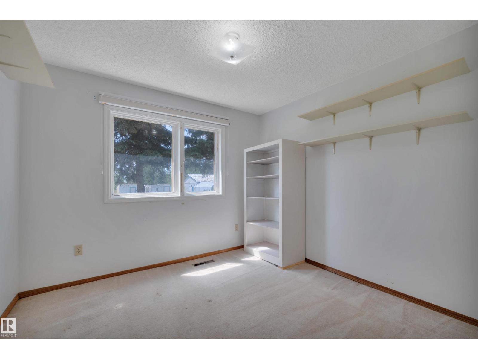 2137 TWP ROAD 490 - 25