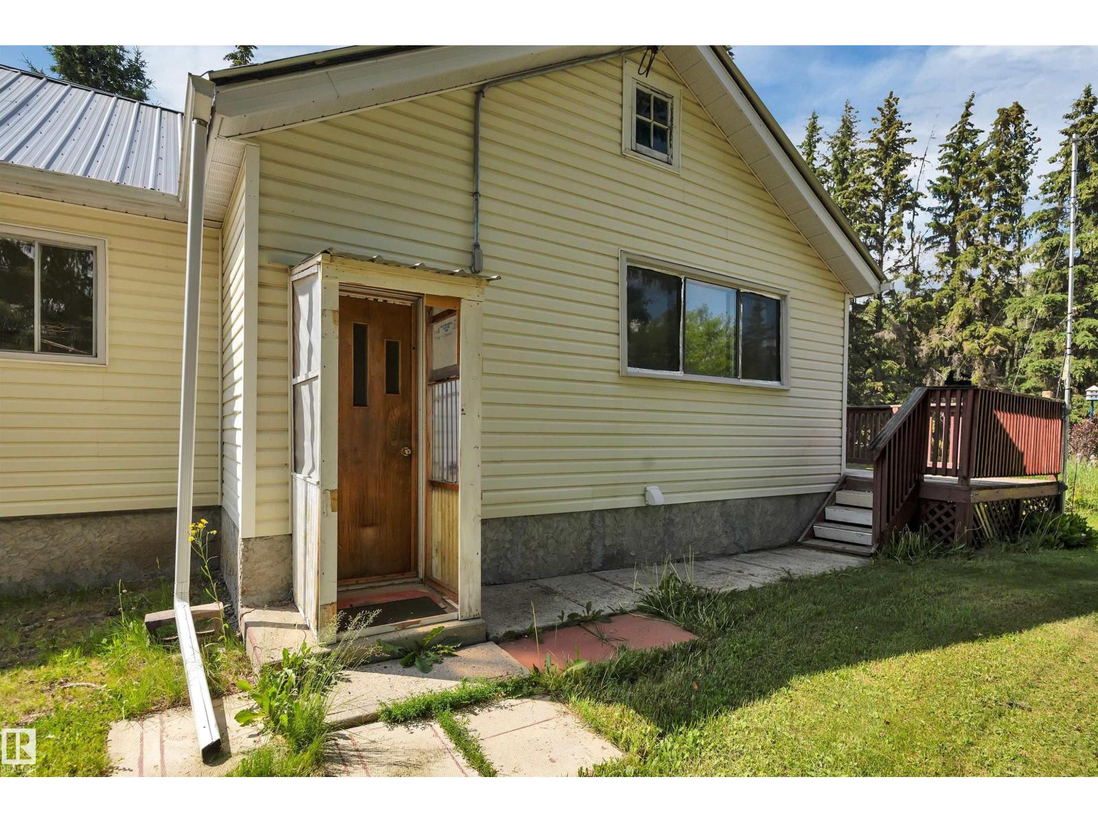 2137 TWP ROAD 490 - 30
