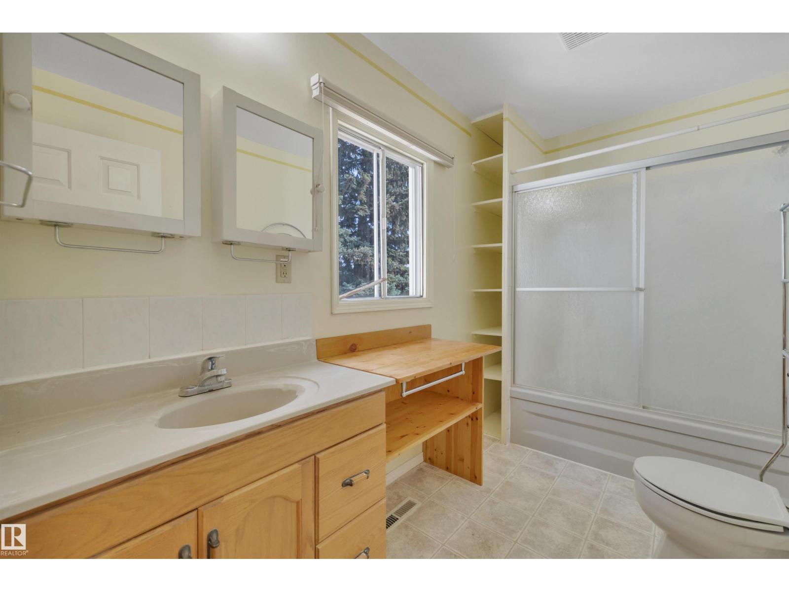 2137 TWP ROAD 490 - 28
