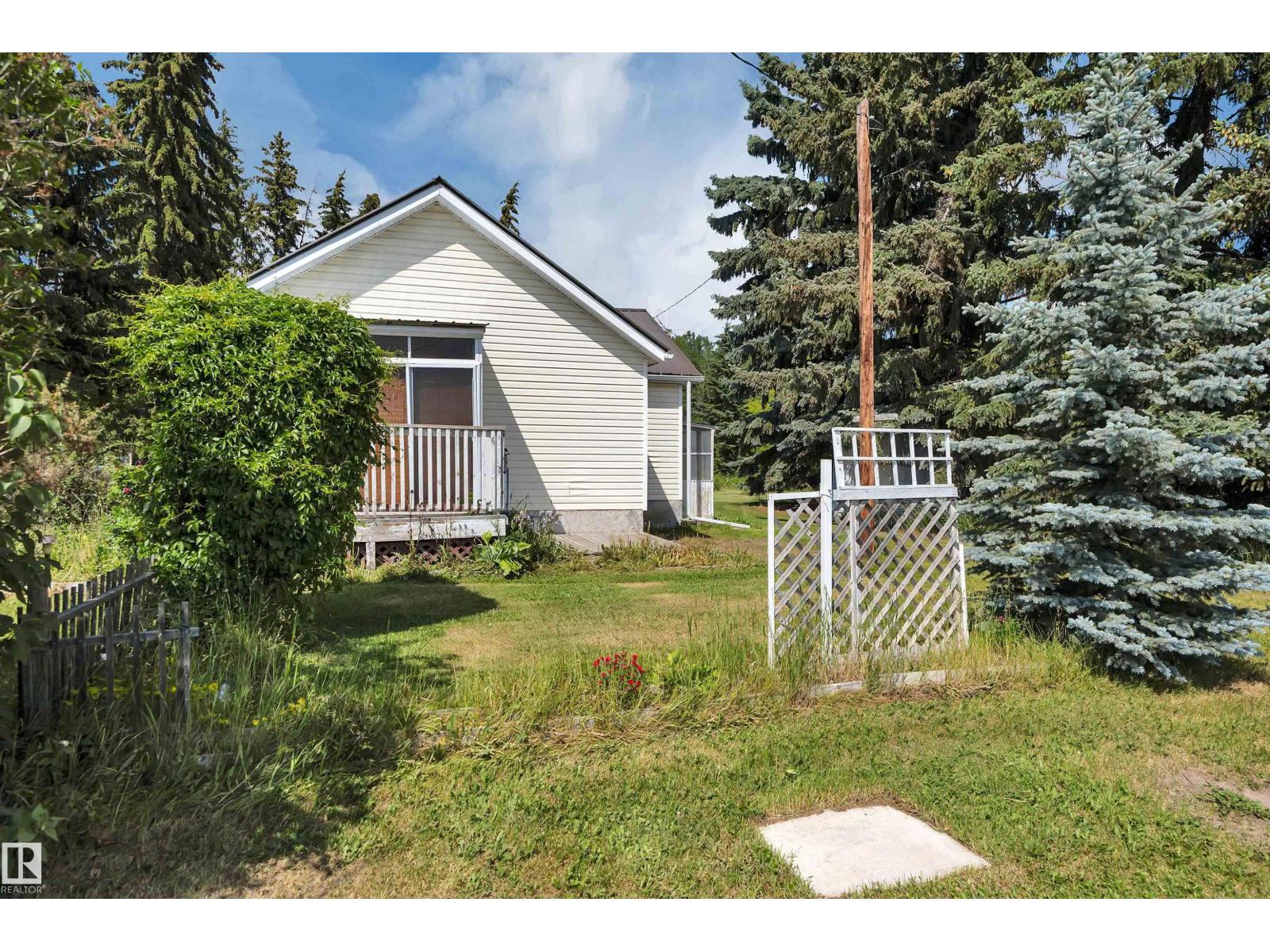 2137 TWP ROAD 490 - 31