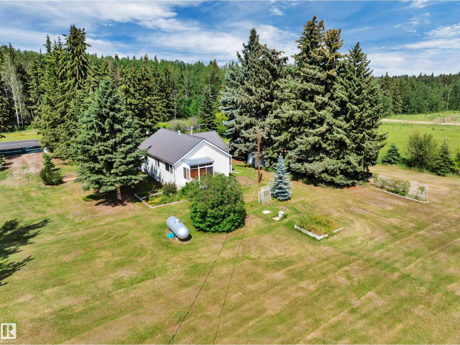 2137 TWP ROAD 490 - 39