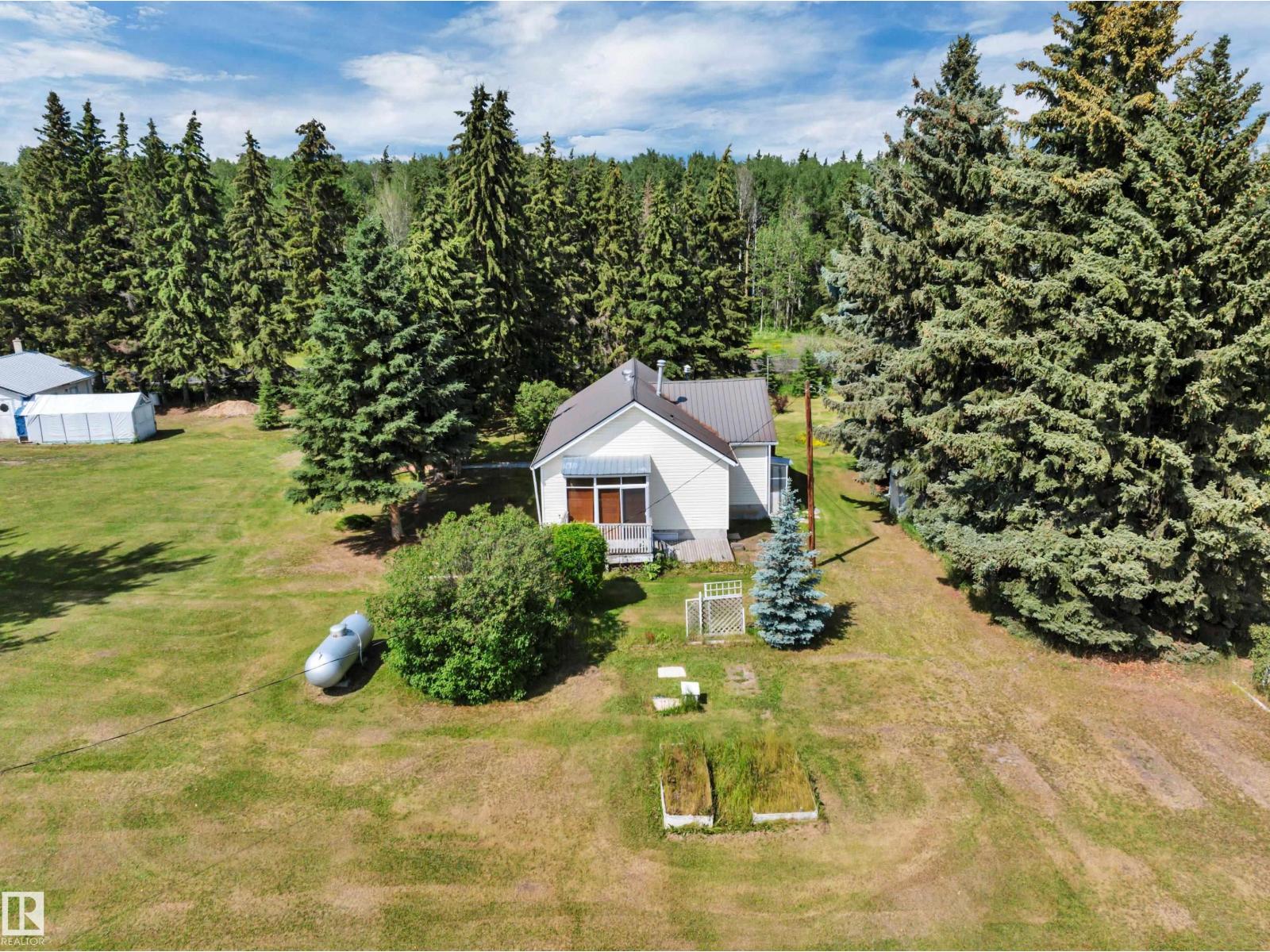 2137 TWP ROAD 490 - 38