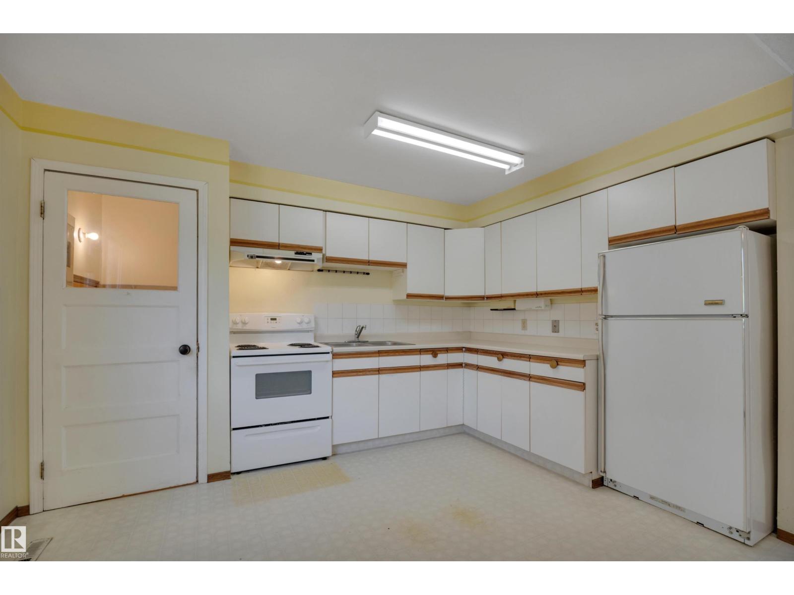2137 TWP ROAD 490 - 18