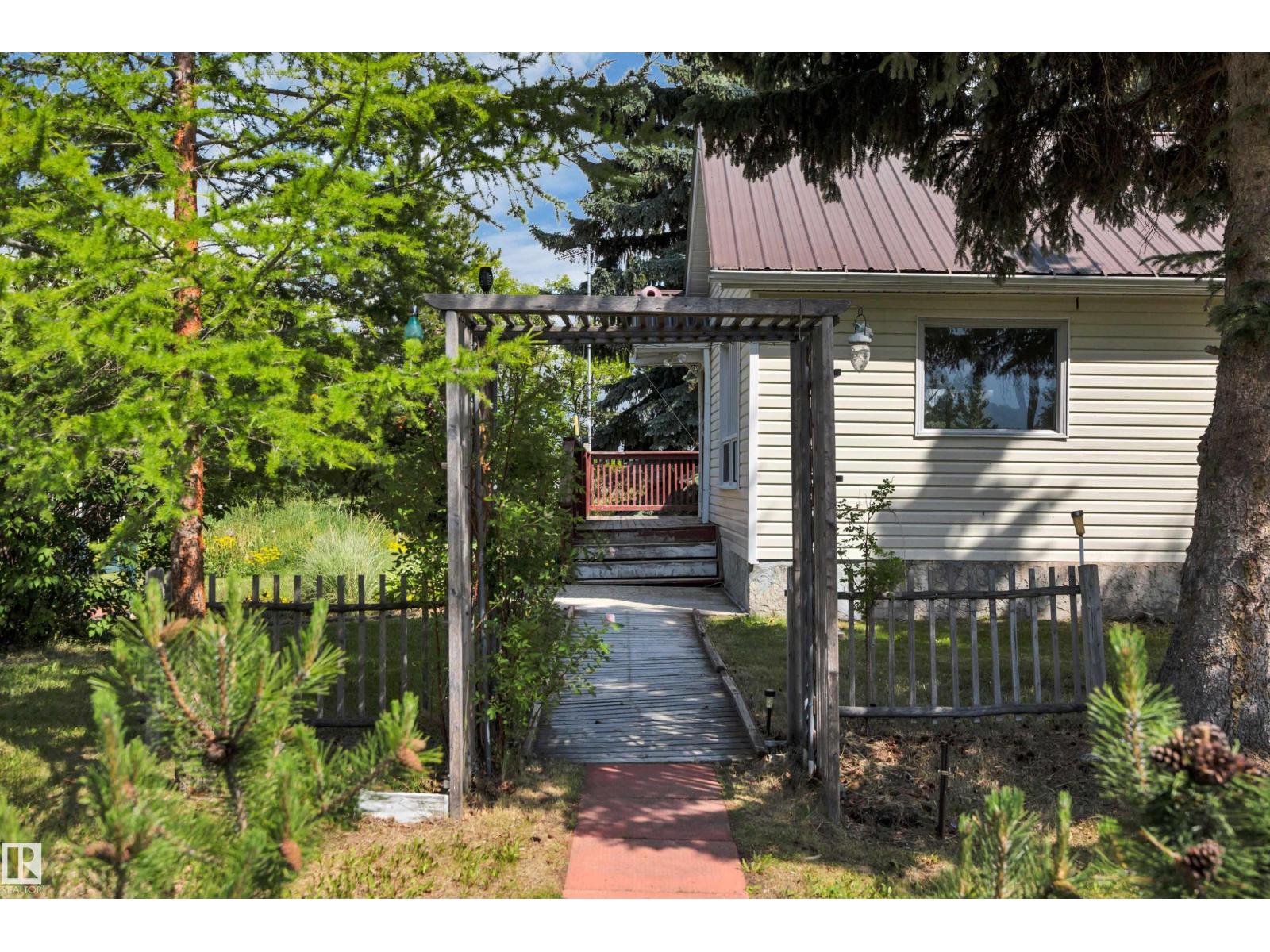 2137 TWP ROAD 490 - 9