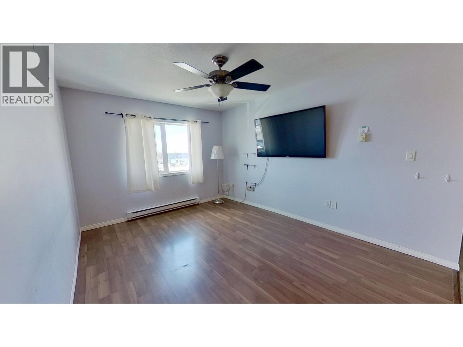 #6 9137 96A STREET - 4